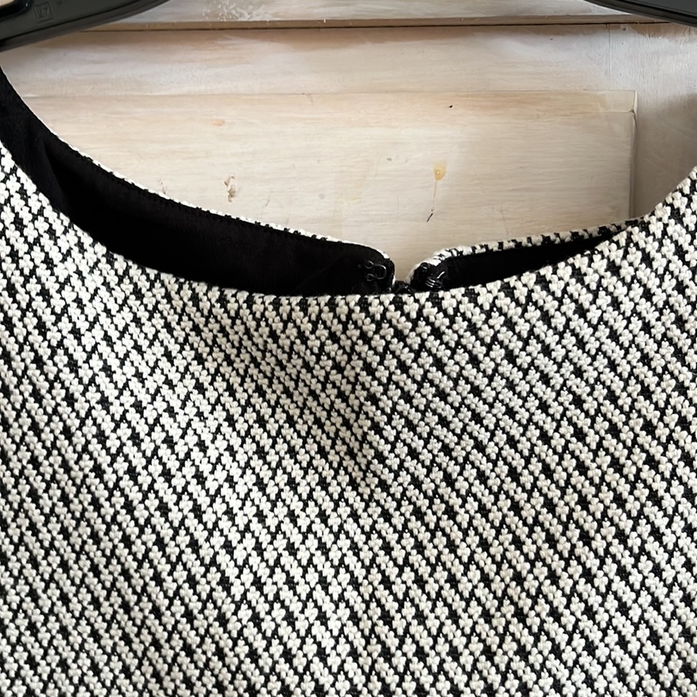 Dress - Picture 2 of 6
